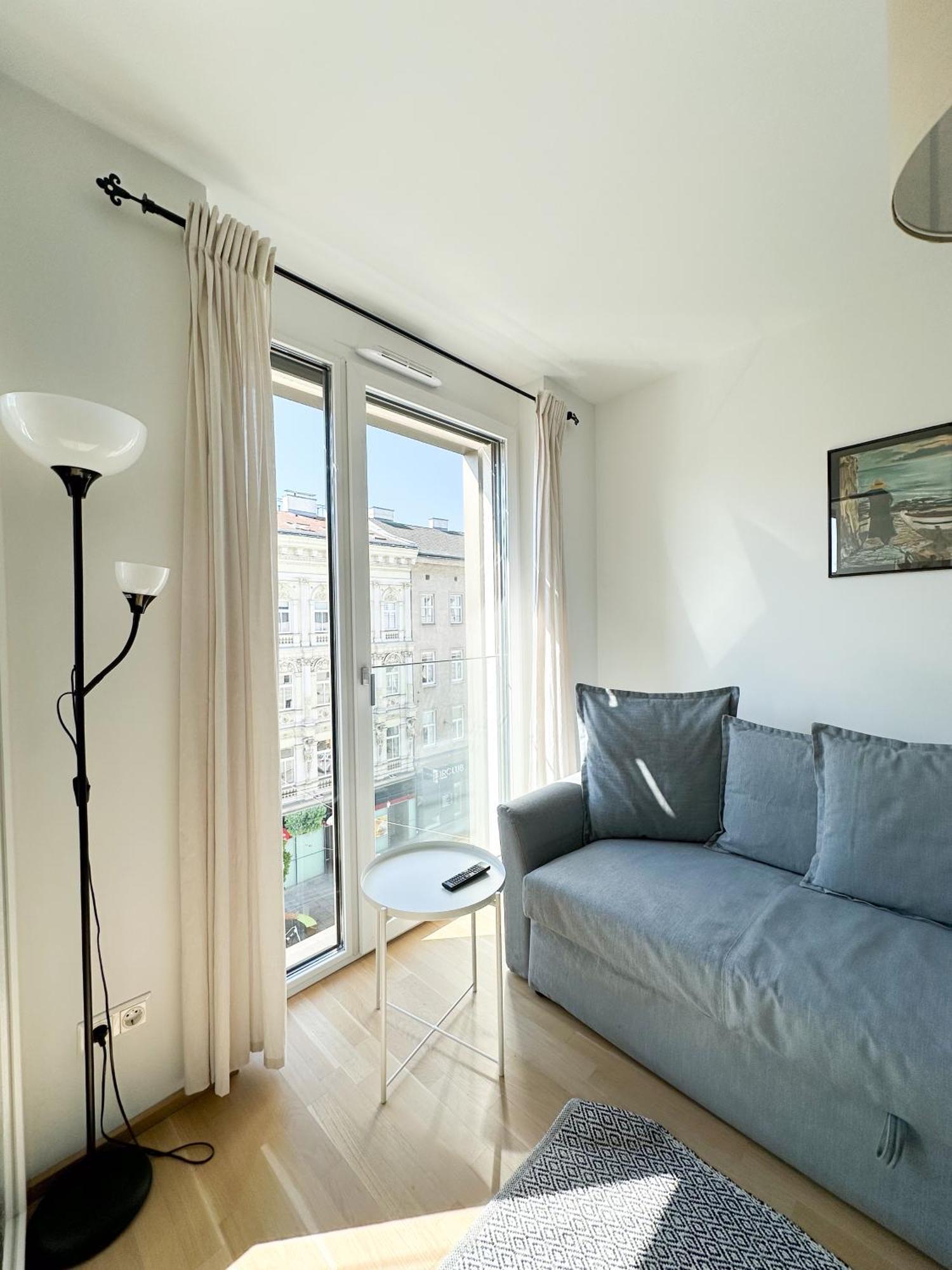Vienna Sunny Side Up Apartments エクステリア 写真