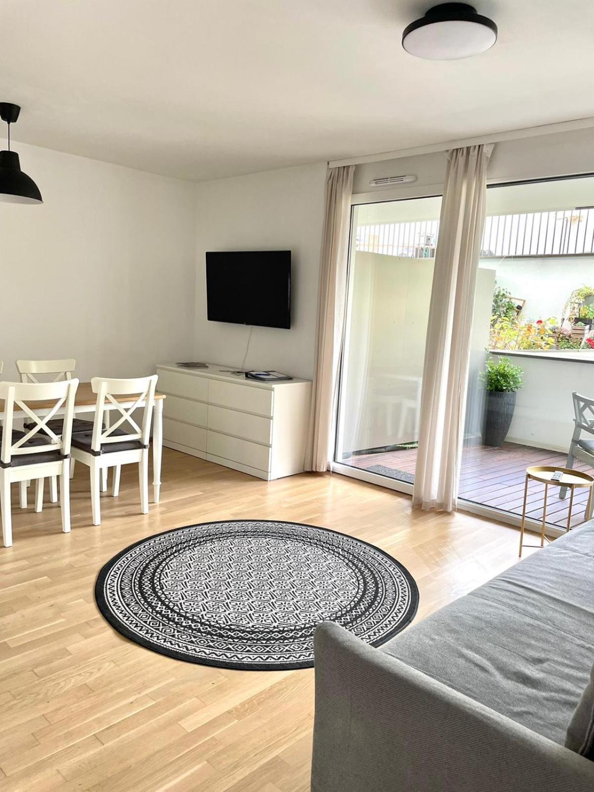 Vienna Sunny Side Up Apartments エクステリア 写真